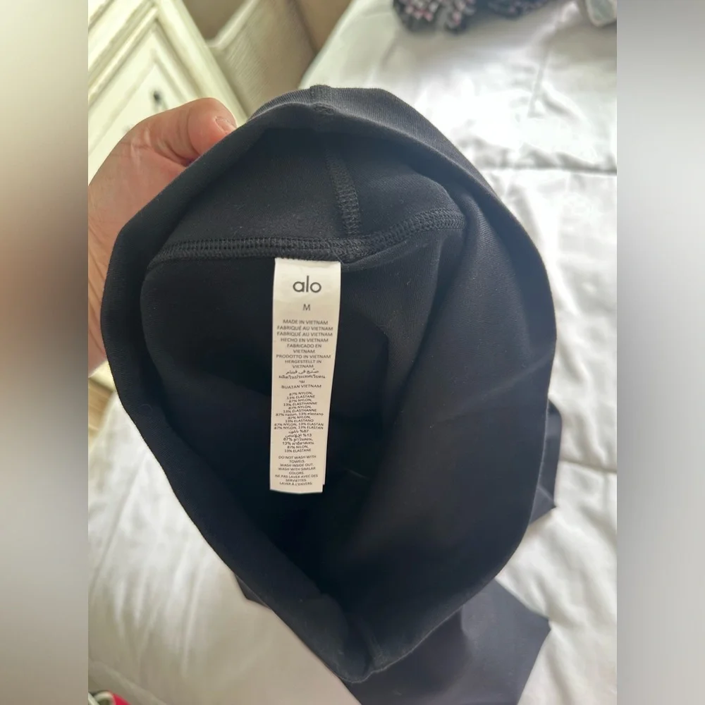 ALO YOGA AIRBRUSH LEGGINGS - Picture 3 of 3